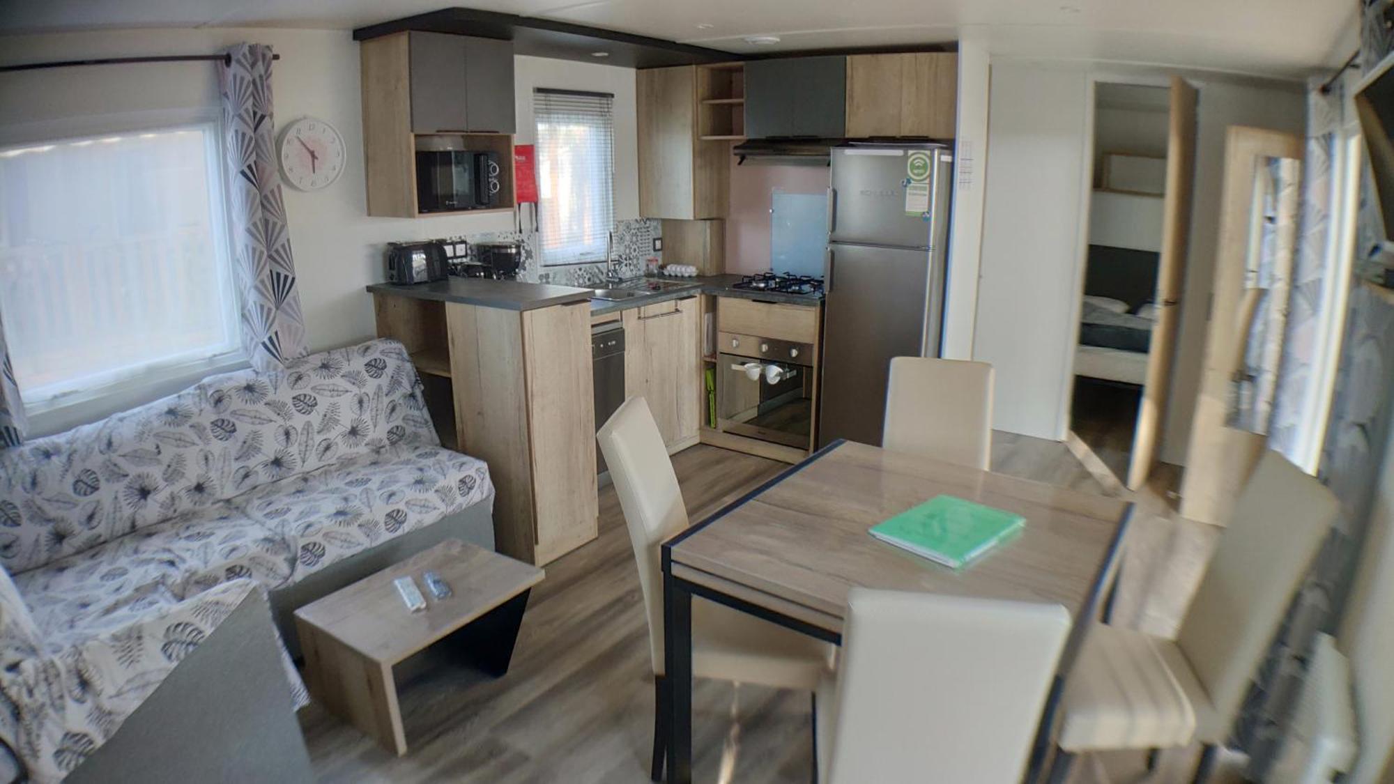 Mobil Home Tout Confort - Cote Landaise Saint-Julien-en-Born Exteriör bild