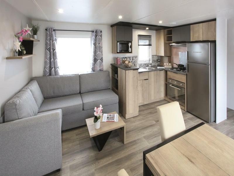 Mobil Home Tout Confort - Cote Landaise Saint-Julien-en-Born Exteriör bild